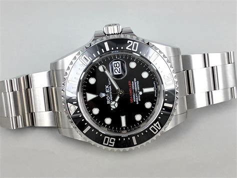 foto rolex deepsea scritta rossa 2017|rolex sea dweller 126600 red.